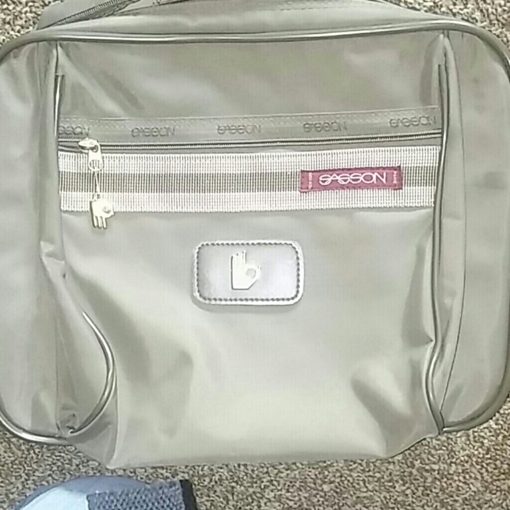 Mint condition Vintage Sasson New York Paris Bag